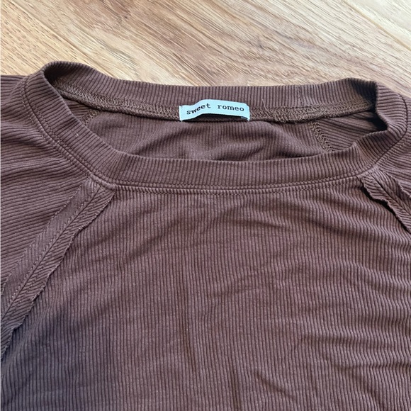 Sweet Romeo Brown Ribbed Long Sleeve - Size M - Picture 4 of 7
